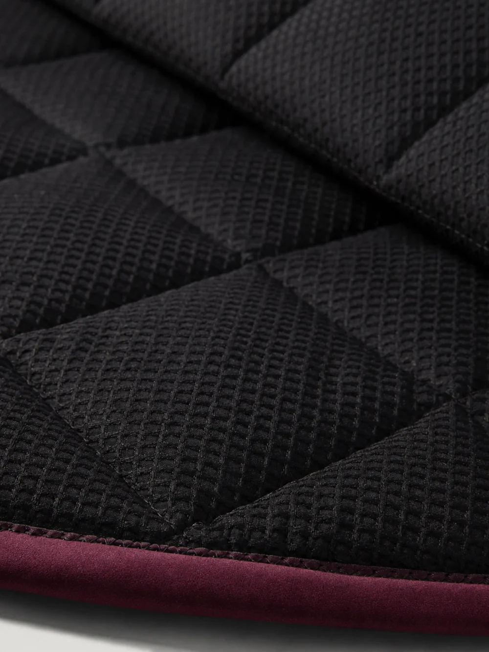 Tommy Hilfiger Equestrian Parsons Saddle Pad- BURGUNDY - Image 4